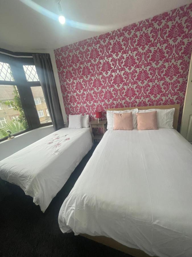Perfect Room Bs11 Bristol Eksteriør bilde